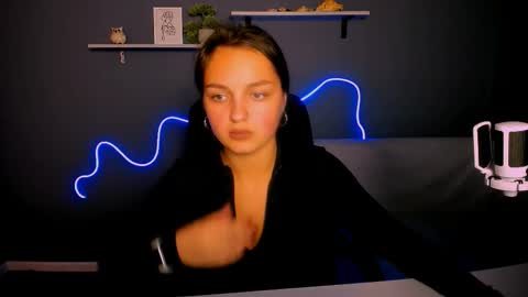 miriam_crazy online show from October 2025 07:22:02 PM