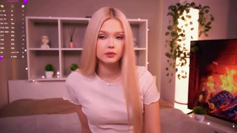 Snapshot of mirianscorgie chatting on November 2025 09:05:02 PM Elsa online show from November 2025 09:05:02 PM