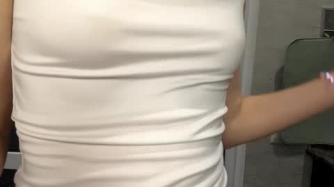 Molly online show from September 2025 07:36:01 PM