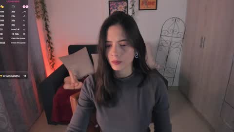 Snapshot of mishelkrave_ chatting on October 2025 01:25:01 AM KRAVE online show from October 2025 01:25:01 AM