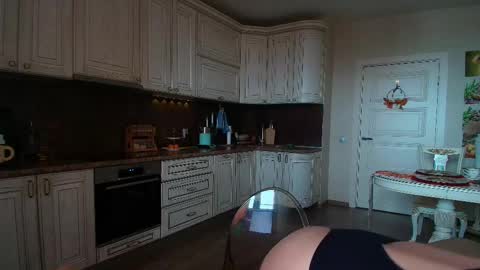 Snapshot of miss4motivated chatting on October 2025 09:30:01 AM Kris online show from October 2025 09:30:01 AM