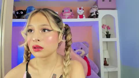 Snapshot of miss____marilyn chatting on November 2025 11:00:01 AM Marilyn online show from November 2025 11:00:01 AM