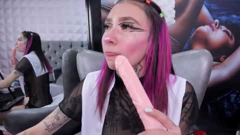 miss___angel online show from October 2025 06:16:02 PM