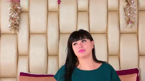 Alexa online show from December 2025 07:51:01 PM