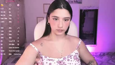 Snapshot of miss_alice0 chatting on November 2025 02:28:01 PM Alice online show from November 2025 02:28:01 PM