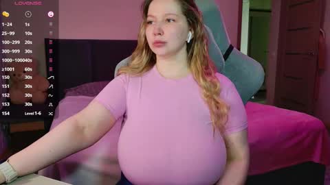 Snapshot of miss_anna909 chatting on October 2025 11:32:02 AM Anna online show from October 2025 11:32:02 AM