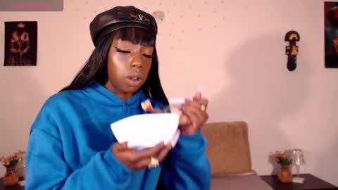 Aria Diaz online show from October 2025 12:15:01 PM