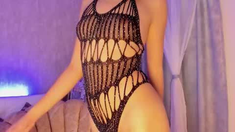 Camila online show from November 2025 03:28:01 AM