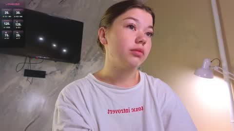 Sandy online show from October 2025 12:30:02 AM