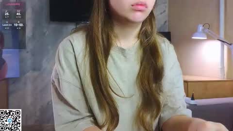 Sandy online show from November 2025 12:32:01 AM