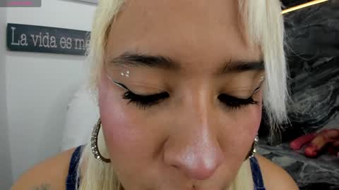 Snapshot of miss_danika chatting on January 2025 11:01:02 AM Danika online show from January 2025 11:01:02 AM