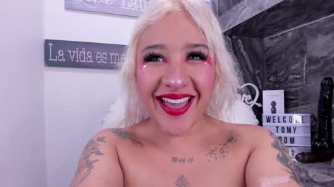 Snapshot of miss_danika chatting on January 2025 11:02:02 AM Danika online show from January 2025 11:02:02 AM