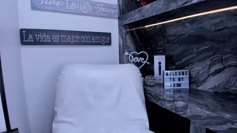 Snapshot of miss_danika chatting on February 2025 10:59:01 AM Danika online show from February 2025 10:59:01 AM