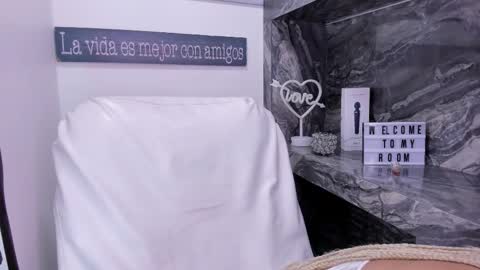 Snapshot of miss_danika chatting on September 2025 11:10:02 AM Danika online show from September 2025 11:10:02 AM