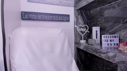 Snapshot of miss_danika chatting on September 2025 11:02:02 AM Danika online show from September 2025 11:02:02 AM