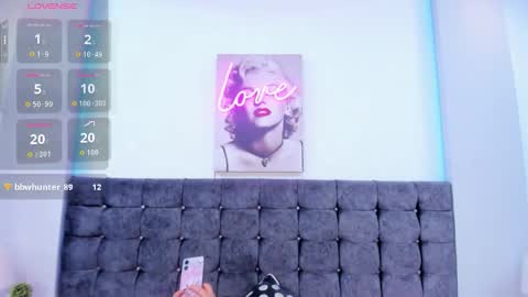 Snapshot of miss_horney chatting on October 2025 08:39:01 PM miss_horney online show from October 2025 08:39:01 PM