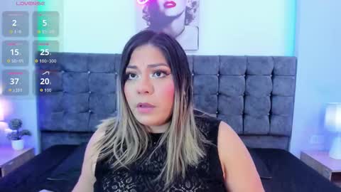 Snapshot of miss_horney chatting on October 2025 08:31:02 PM miss_horney online show from October 2025 08:31:02 PM