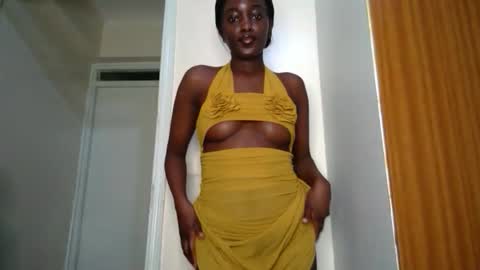 SensuElle  WHAT I DONT SHOW HERE... YOULL ONLY SEE IN PRIVATE  online show from September 2025 09:03:01 AM