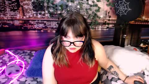 Snapshot of miss_kapriz_love chatting on October 2025 05:14:01 PM Eva online show from October 2025 05:14:01 PM