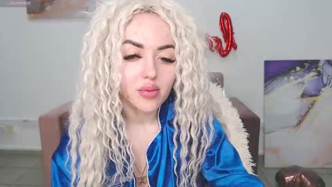 miss_kiten online show from February 2025 04:09:02 AM
