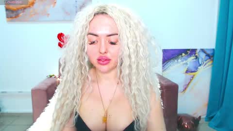 miss_kiten online show from February 2025 11:09:01 PM