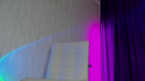 Snapshot of miss_kreez chatting on November 2025 11:11:01 AM Sonya online show from November 2025 11:11:01 AM