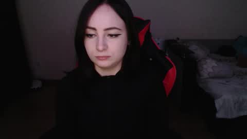 Snapshot of miss_laralynne chatting on October 2025 03:46:02 PM miss_laralynne online show from October 2025 03:46:02 PM