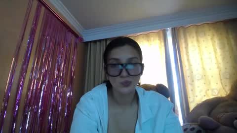 lilieth  online show from December 2024 11:03:01 PM