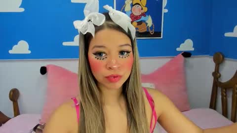 miss_lucyla online show from October 2025 11:02:01 AM