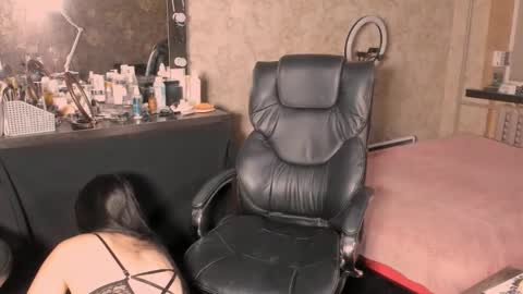 Leya online show from October 2025 06:09:01 PM