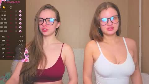 Snapshot of miss_sweetbb chatting on November 2025 05:50:02 AM Bella online show from November 2025 05:50:02 AM