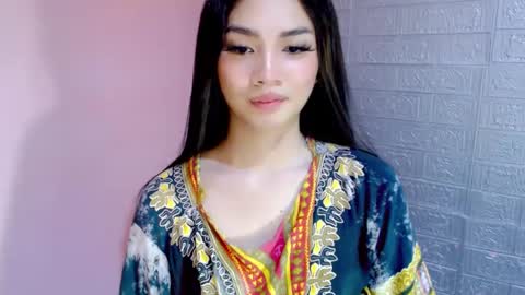 Snapshot of miss_sweety_17 chatting on January 2025 09:04:02 AM Jean Marie online show from January 2025 09:04:02 AM