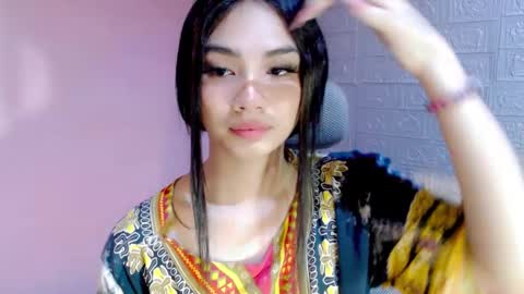 Snapshot of miss_sweety_17 chatting on January 2025 05:12:02 AM Jean Marie online show from January 2025 05:12:02 AM