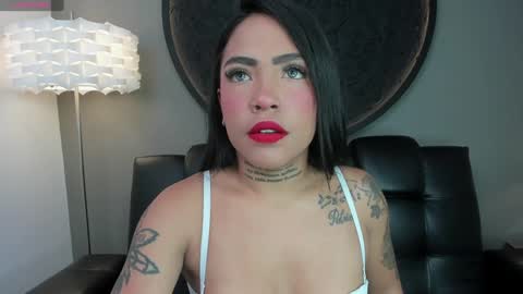 Vaiolette online show from December 2024 11:07:02 AM