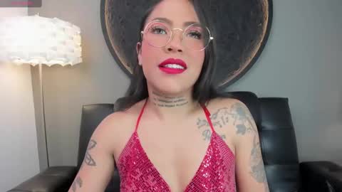 Vaiolette online show from February 2025 11:06:02 AM