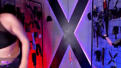 Snapshot of missalix_miah_bdsm chatting on October 2025 07:03:01 PM Miss Alix and Mia Slave online show from October 2025 07:03:01 PM