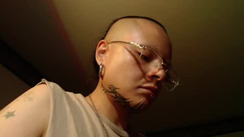 Snapshot of missanarky chatting on November 2025 02:00:02 AM Anarkitten online show from November 2025 02:00:02 AM