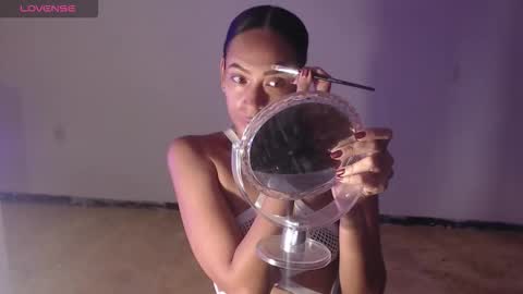 Snapshot of misscruzxz chatting on October 2025 09:16:01 PM Donna di Diamanti online show from October 2025 09:16:01 PM