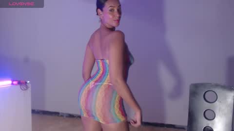 Snapshot of misscruzxz chatting on November 2025 02:11:02 AM Donna di Diamanti online show from November 2025 02:11:02 AM