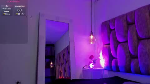 Snapshot of missdahlia_ chatting on October 2025 01:31:02 PM dahlia online show from October 2025 01:31:02 PM