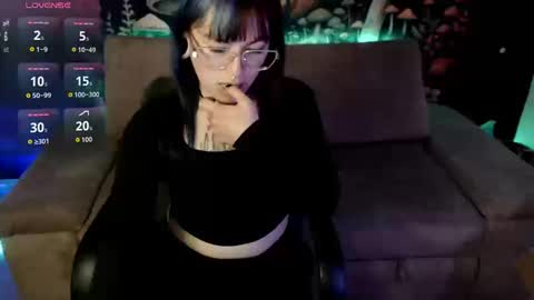 Luna online show from September 2025 01:32:02 AM