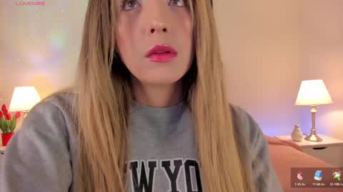 Snapshot of missisabella1 chatting on October 2025 12:45:02 PM Bella Castillo online show from October 2025 12:45:02 PM