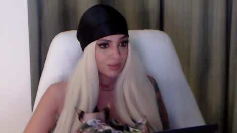 Snapshot of missjenny7 chatting on October 2025 09:04:02 PM MissJenny7 online show from October 2025 09:04:02 PM