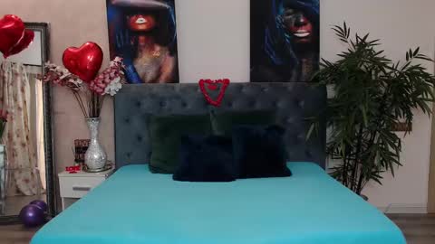 missjuliax online show from February 2025 05:55:01 AM