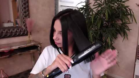 missjuliax online show from September 2025 05:06:02 AM