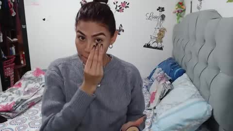 misskarol18 online show from January 2025 02:44:01 PM