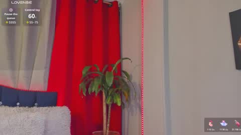 kassandra lazcano online show from October 2025 01:57:01 AM