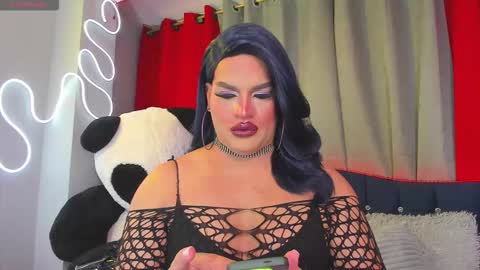 kassandra lazcano online show from November 2025 10:45:02 PM