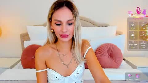 Snapshot of misslou_ chatting on October 2025 05:21:02 AM Lou online show from October 2025 05:21:02 AM