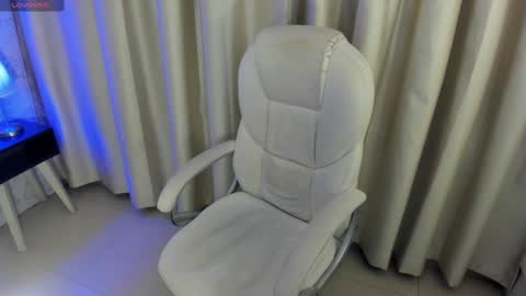 Snapshot of misslynn_ chatting on November 2025 04:11:02 AM i am lyn online show from November 2025 04:11:02 AM